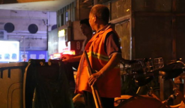 城人视频,捕捉城市生活瞬间，展现都市风采